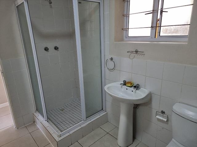 To Let 2 Bedroom Property for Rent in Sunnydale Western Cape